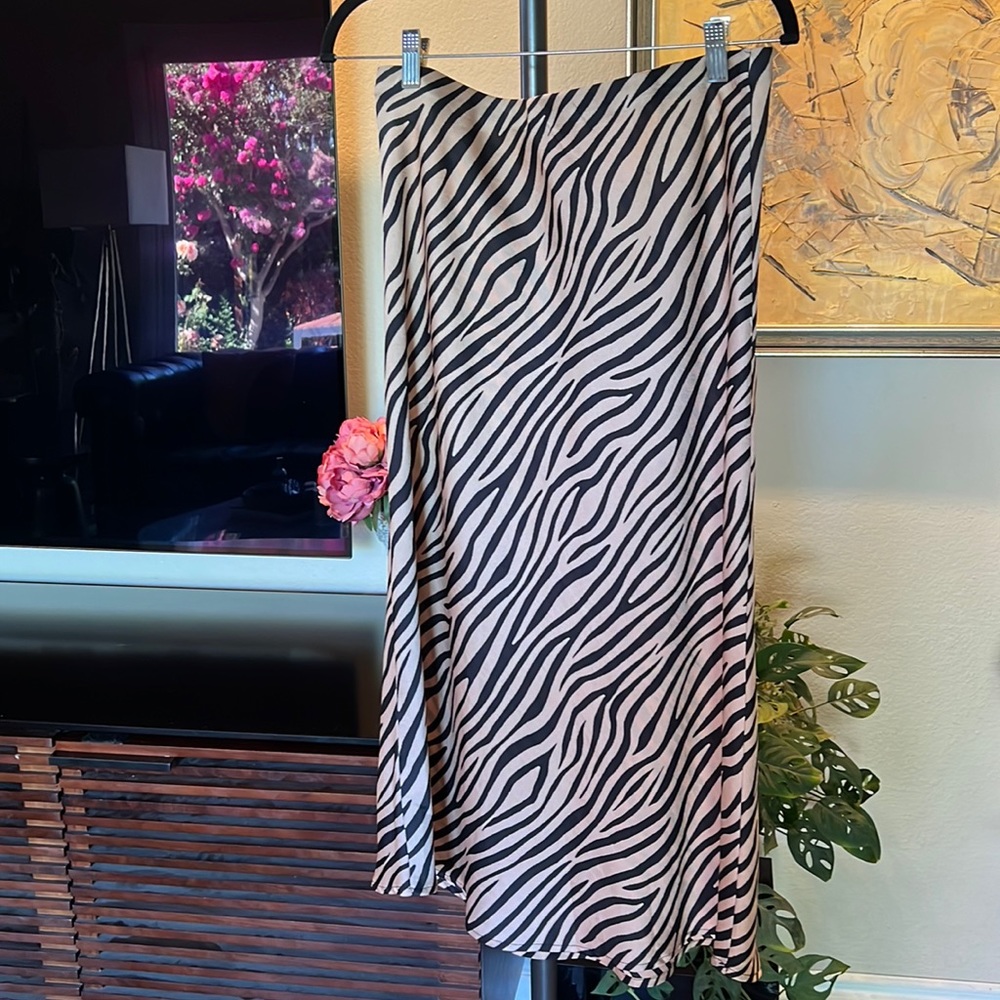 re=named midi skirt in tiger print